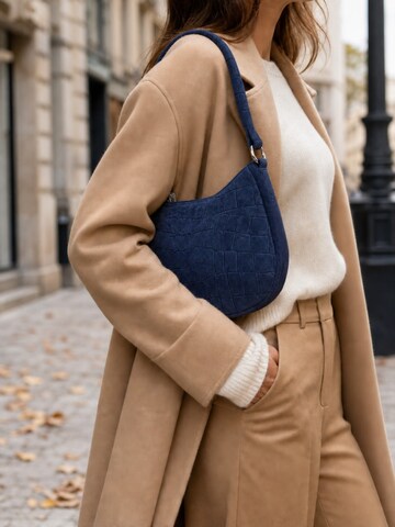 Brise Shoulder Bag in Blue