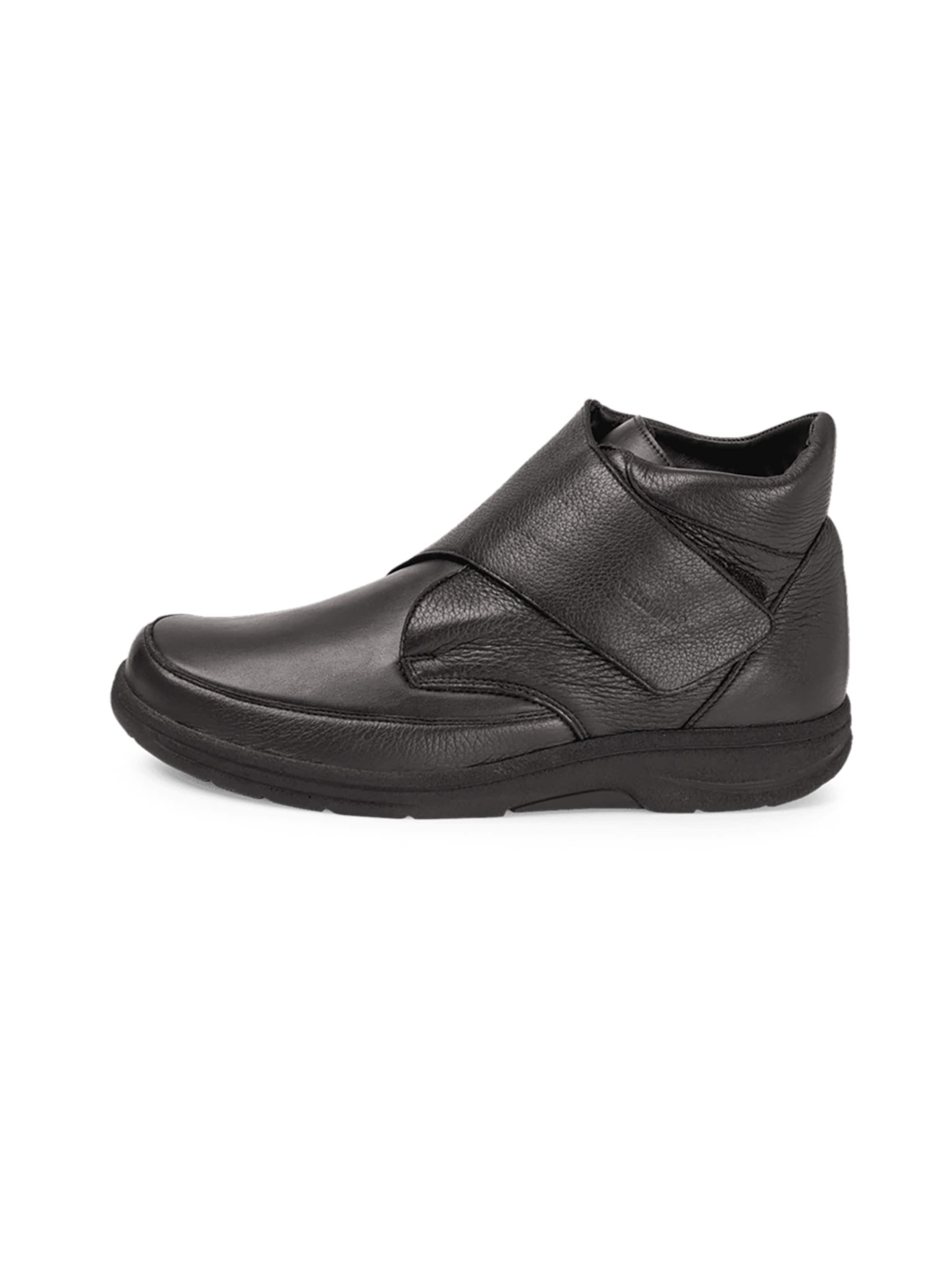 VITAFORM Boots in Black: front