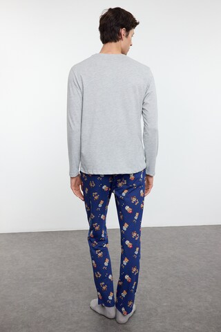 Trendyol - Pijama largo en gris