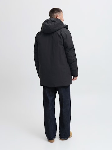 JACK & JONES Χειμερινό παρκά 'JJEWOOD' σε μαύρο