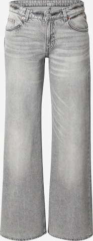 Monki Jeans in Grey: front