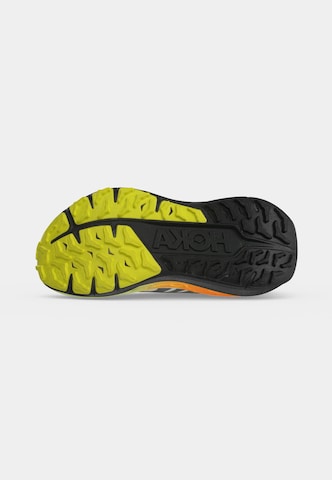HOKA Juoksukengät 'Stinson 8' värissä valkoinen