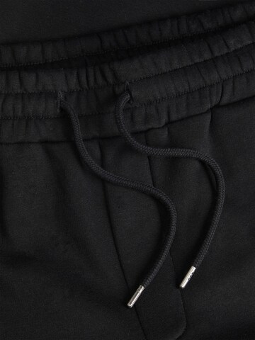 JACK & JONES Ozke Kargo hlače 'GORDON ATLAS' | črna barva