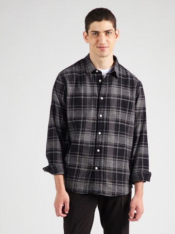Regular fit Camicia 'SLHNOAH' di SELECTED in nero: frontale