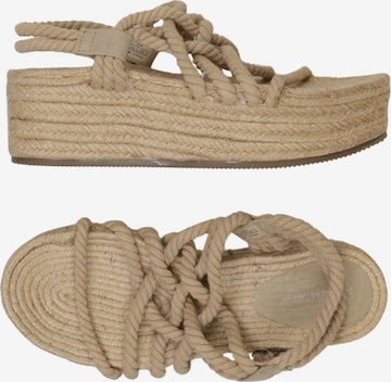 Pull&Bear Sandals & High-Heeled Sandals in 36 in Beige: front