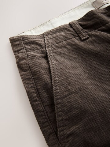 Tapered Pantaloni di Next in marrone