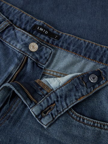LMTD - Loosefit Vaquero 'NLMBEX' en azul