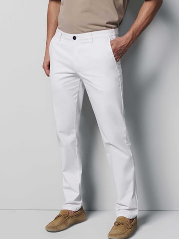 MEYER Regular Chino Pants in White: front
