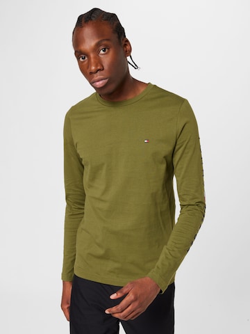 Tricou de la TOMMY HILFIGER pe verde: față