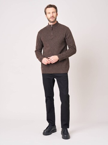Deeluxe Pullover‌‌ in Braun