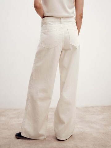 Wide leg Pantaloni 'Jana' di ABOUT YOU x Marie von Behrens in bianco