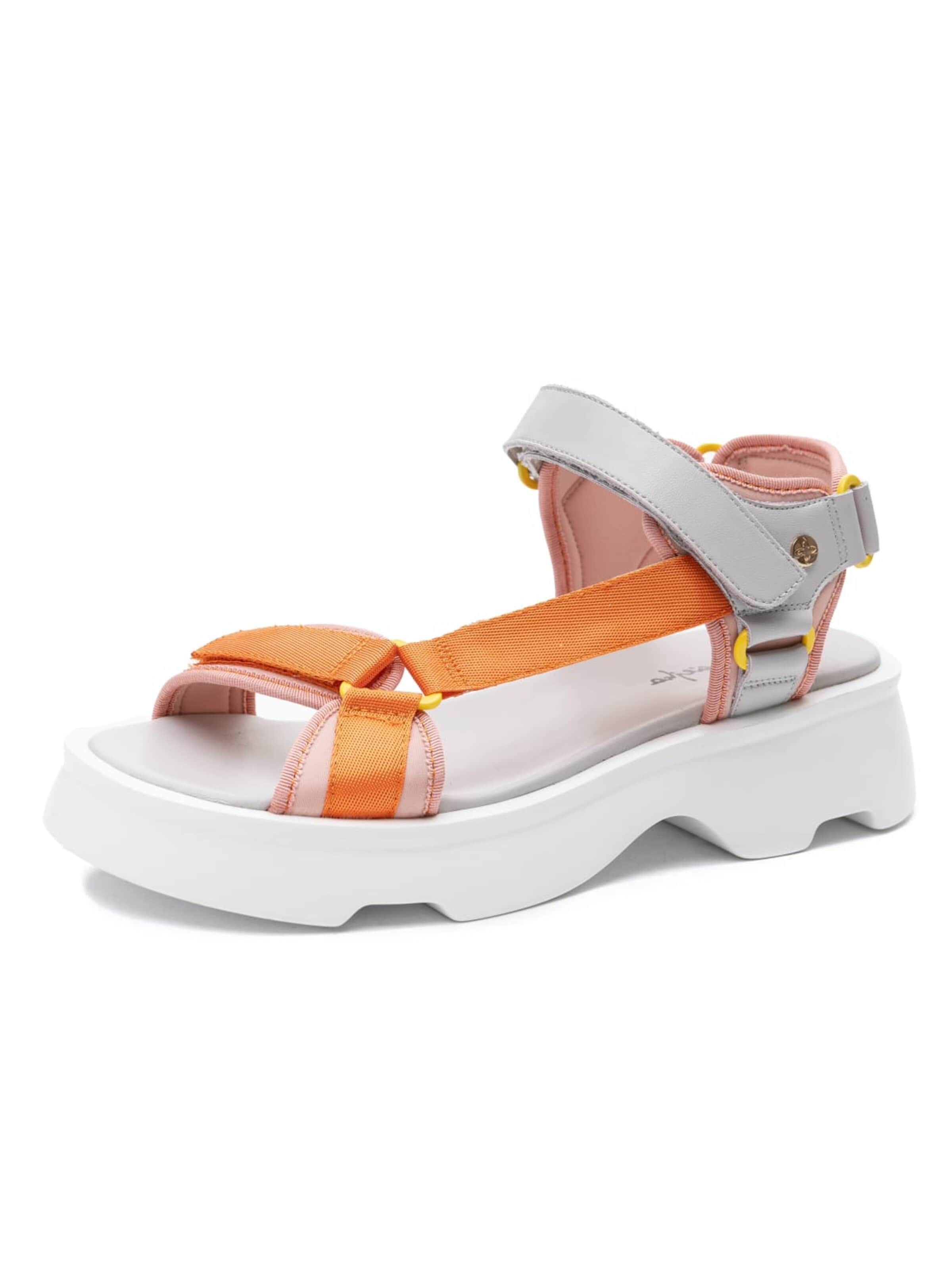 Maciejka Strap sandal 'K7433-18/00-7' in Yellow: front