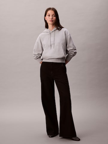 Sweat-shirt Calvin Klein en gris
