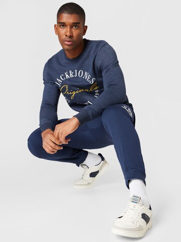 JACK & JONES تابيرد سراويل الحمولة 'GORDON' بلون أزرق