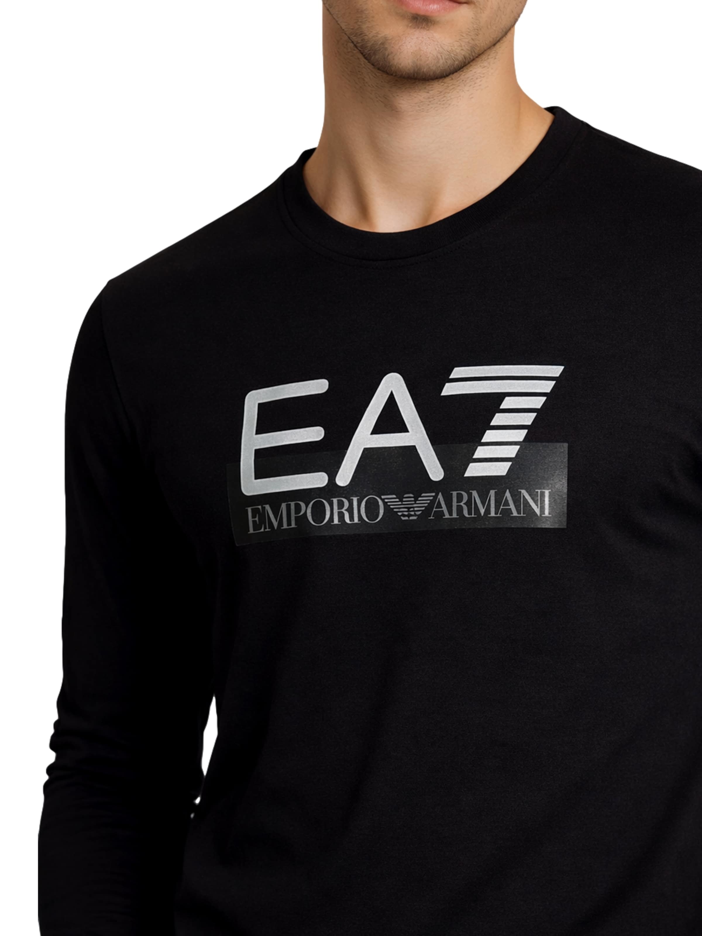 EA7 Emporio Armani T-shirt i svart
