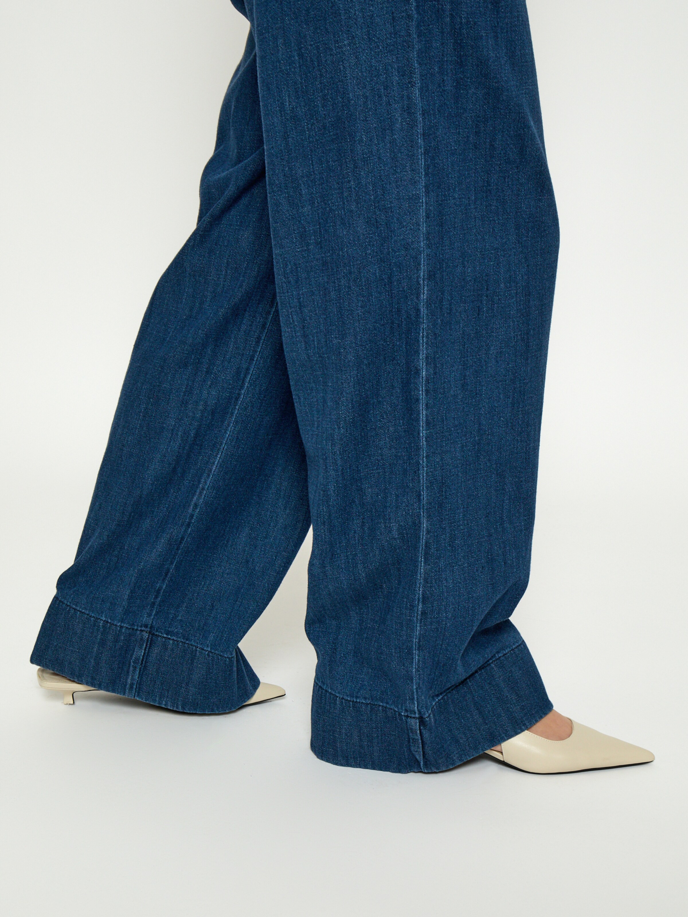 Peppercorn Regular Hose 'Madison' in Blau