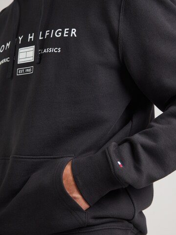 TOMMY HILFIGER Dressipluus 'BRAND LOVE', värv must