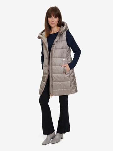 Betty Barclay Bodywarmer in Beige