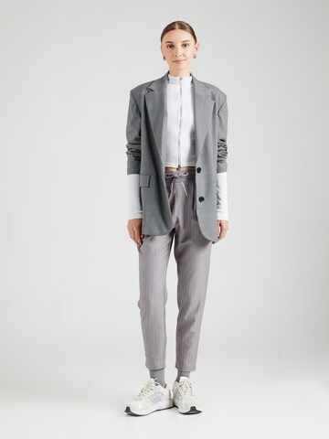 ONLY Regular Pleat-front trousers 'ONLPOPTRASH-NAJA' in Grey