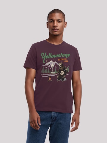 F4NT4STIC Shirt 'US National Parks Yellowstone Bear Playing Banjo' in Lila: voorkant