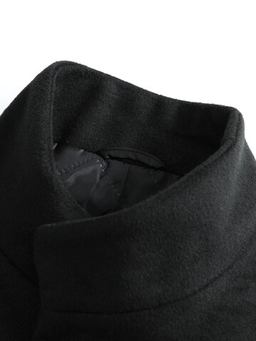 ALLTHEMEN Winter Coat 'Mantelruhe' in Black