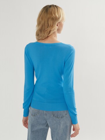 Influencer Knit Cardigan in Blue