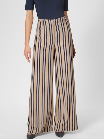 MADELEINE Wide Leg Hose in Beige: Vorderseite