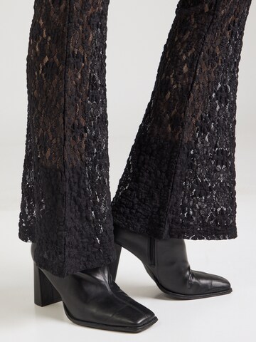 ONLY - Flared Calças 'ONLLORENZA' em preto