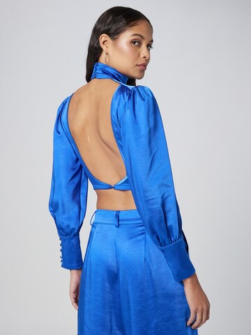 ABOUT YOU x Emili Sindlev Blouse 'Brittany' in Blauw