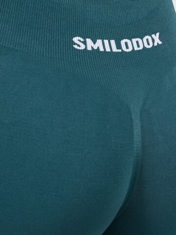 Smilodox Slim fit Sports trousers ' Scrunch Nomeli ' in Green