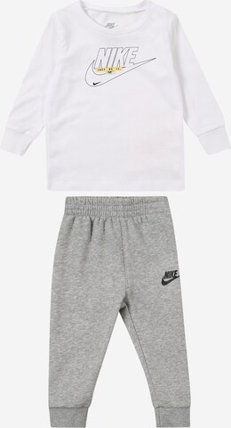 Nike Sportswear Jooksudress 'CLUB', värv hall: eest vaates