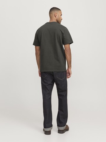 R.D.D. ROYAL DENIM DIVISION Футболка 'RDDROAD' в Зеленый