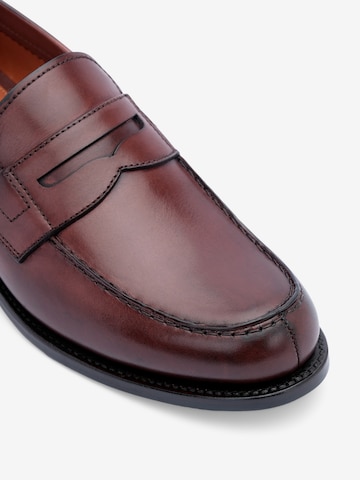 Chaussure basse 'Kingstown' LOTTUSSE en marron