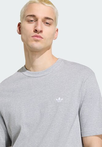 ADIDAS ORIGINALS Shirt 'Trefoil Essentials' in Grijs