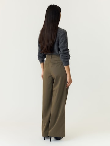 YAS Regular Trousers 'WERA' in Green