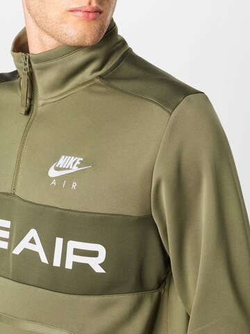 Sweat-shirt Nike Sportswear en vert