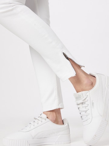 Skinny Jean ONLY en blanc