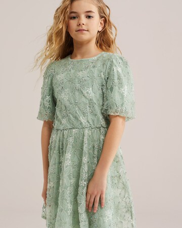 WE Fashion Dress in Green: front