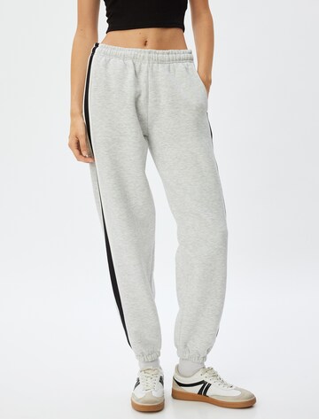 Koton Trousers in Grey: front