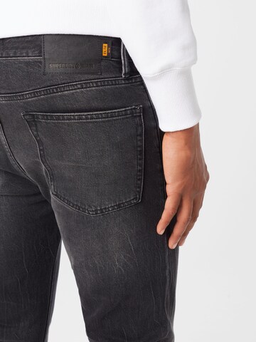 Superdry - Slimfit Vaquero en negro