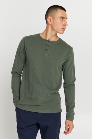 !Solid Shirt 'Vinton' in Green: front