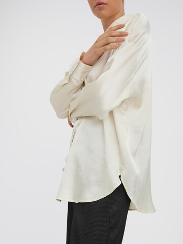 VERO MODA Blouse 'Sabi' in Beige