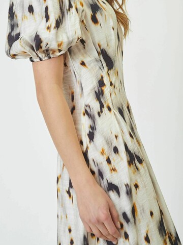 Robe ' Elisa' co'couture en blanc