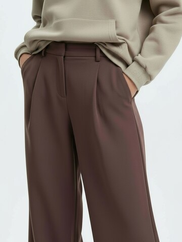 Loosefit Pantalon à pince 'Elsa' studioselect en marron