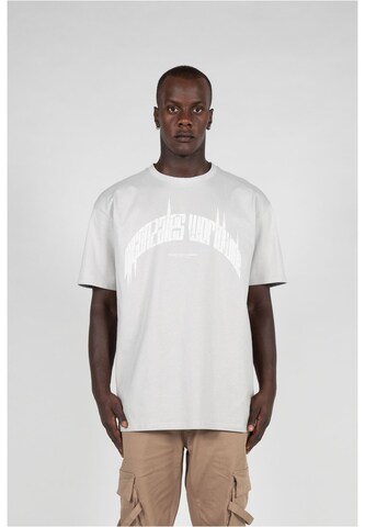 T-Shirt 'Higher Than Heaven' MJ Gonzales en gris : devant