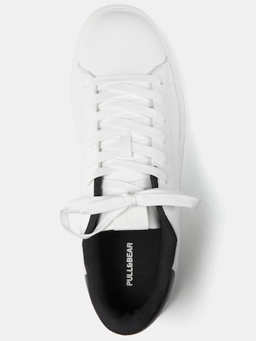 Sneaker bassa di Pull&Bear in bianco