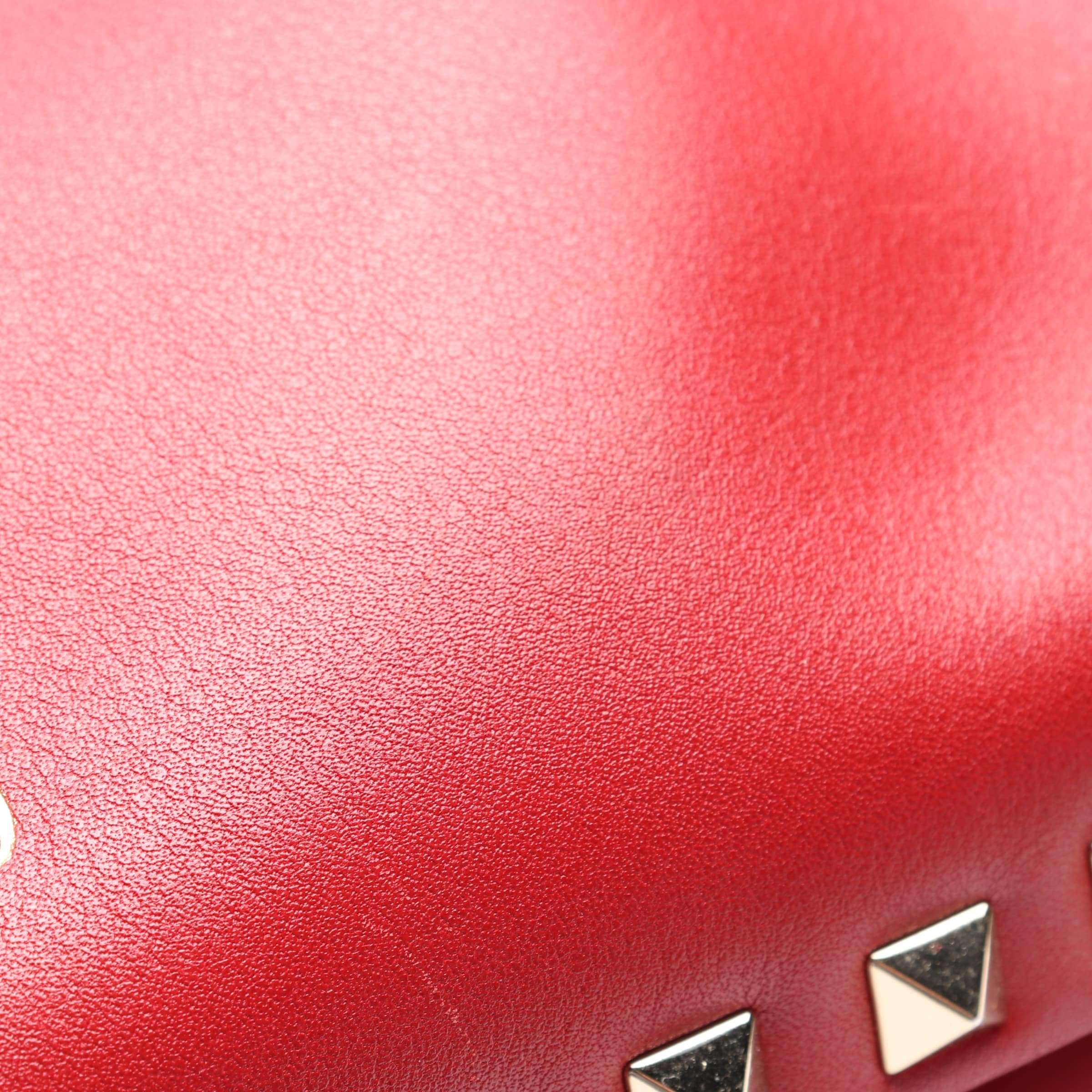 VALENTINO Bag in One size in Red