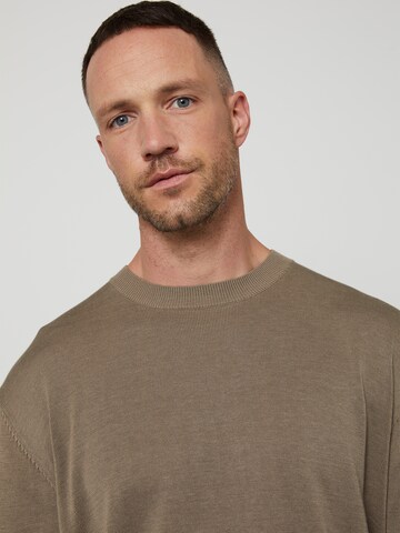 DAN FOX APPAREL Pullover 'Gregor' in Braun