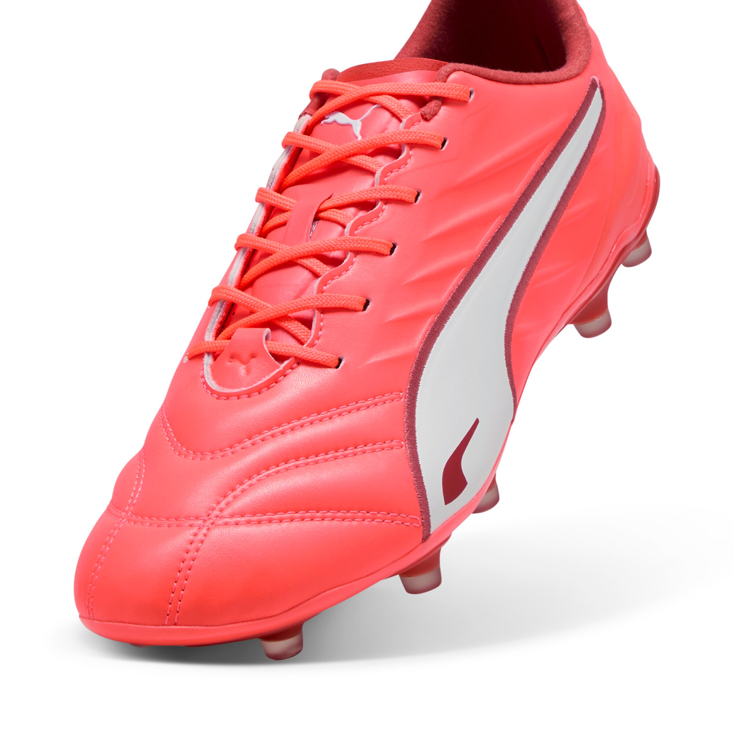 PUMA Soccer shoe 'King Pro' in Red