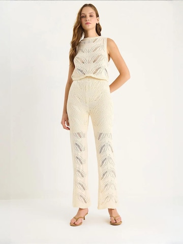 Pantalons de tailleur Bianco Lucci en beige